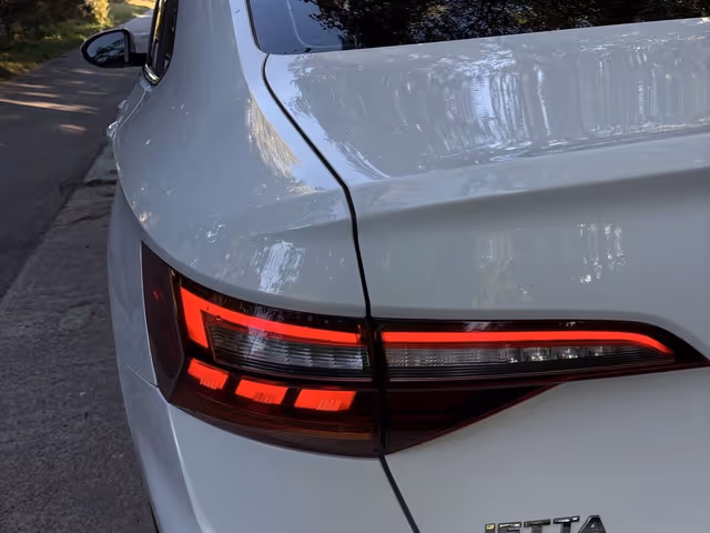 Volkswagen Jetta - фото 5