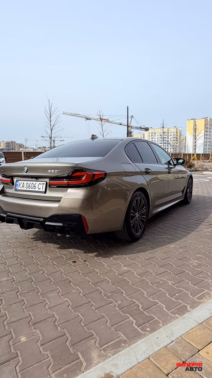 BMW 5 серії - фото 9