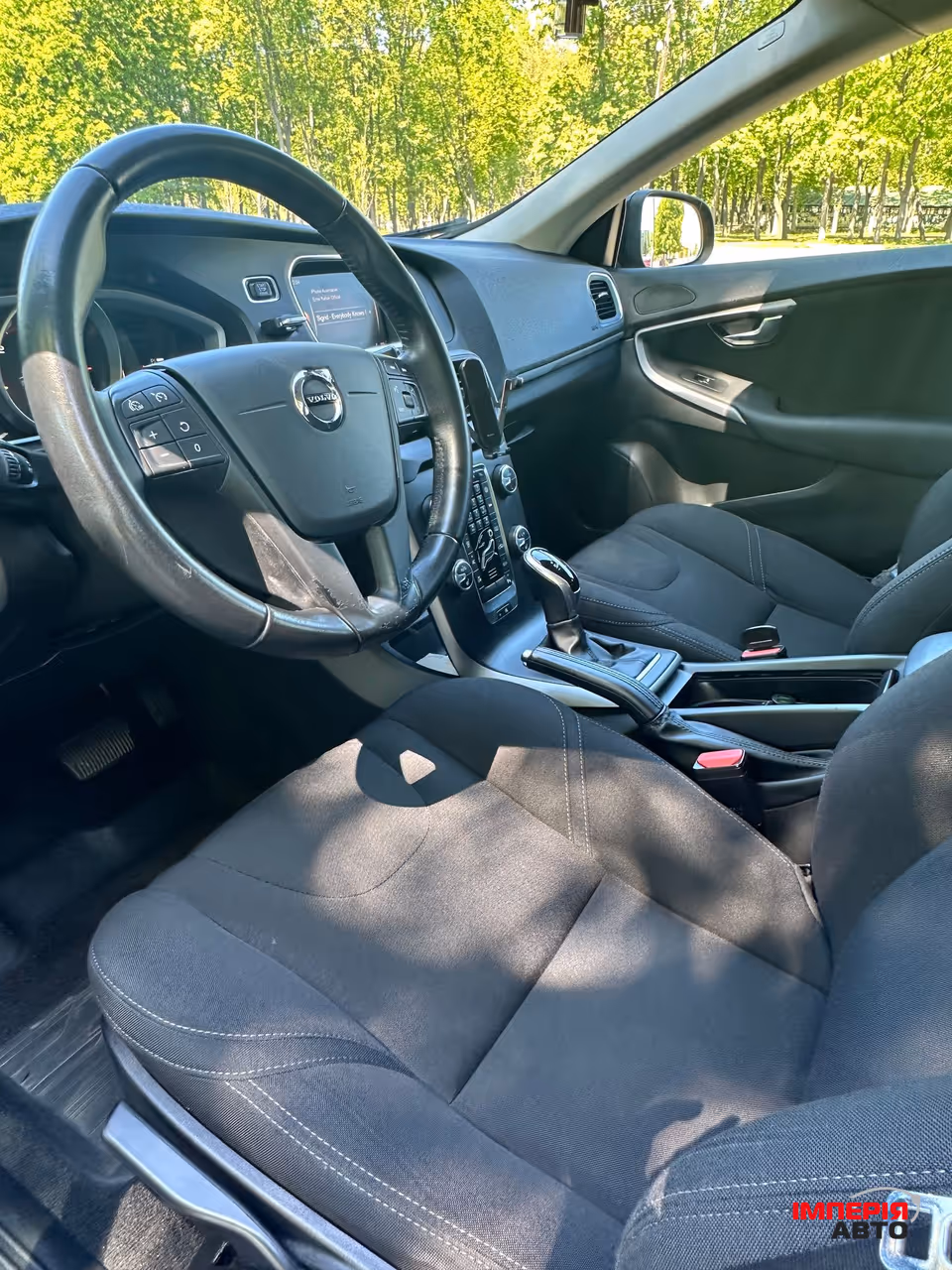 Volvo V40 - фото 6