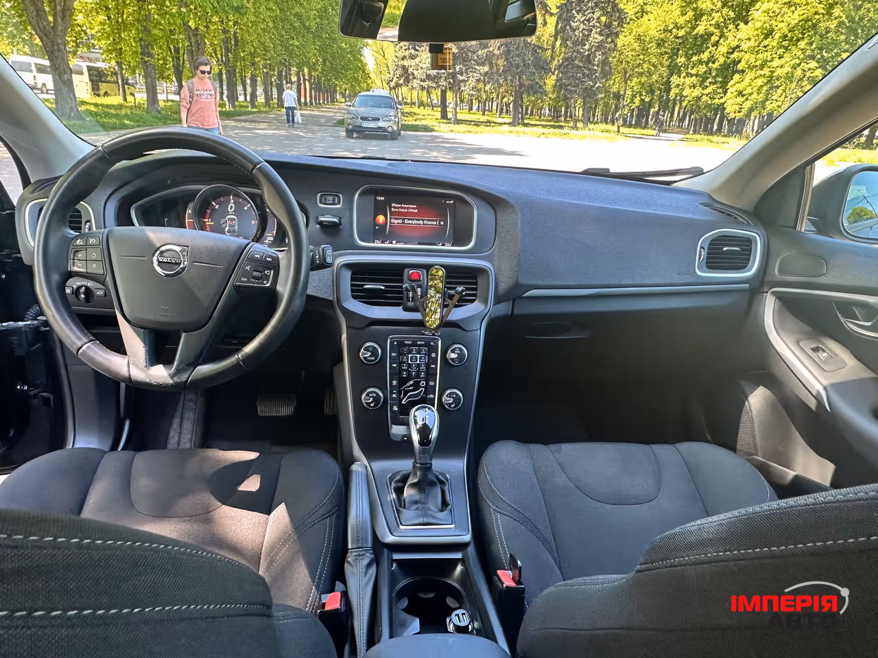Volvo V40 - фото 7