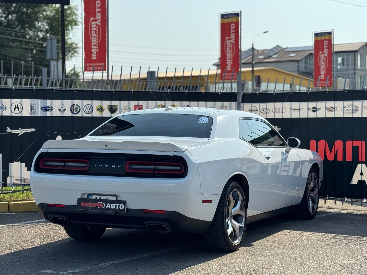 Dodge Challenger - фото 9