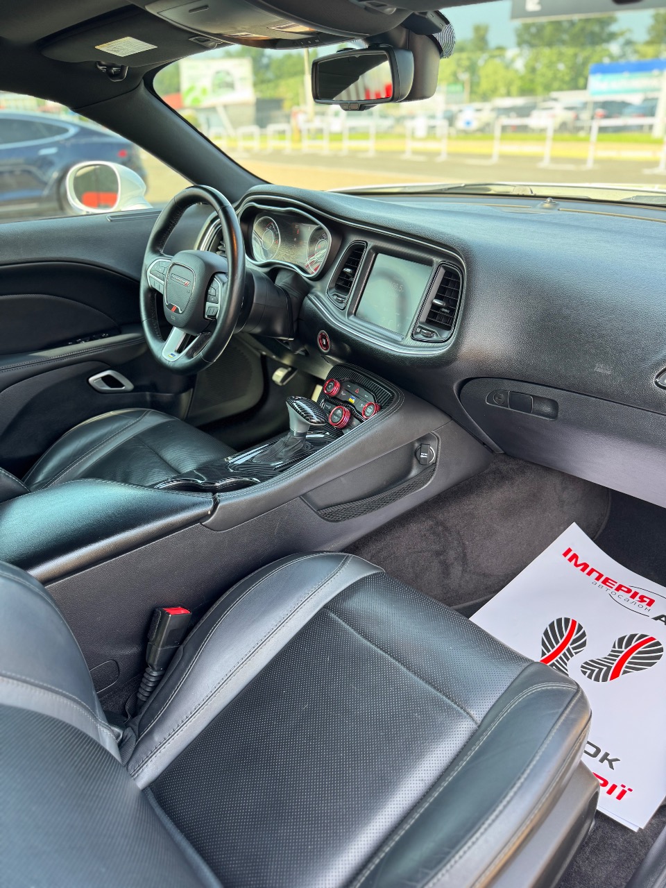 Dodge Challenger - фото 8