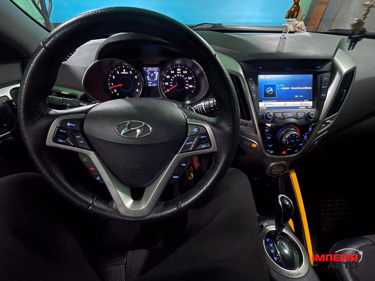 Hyundai Veloster - фото 30