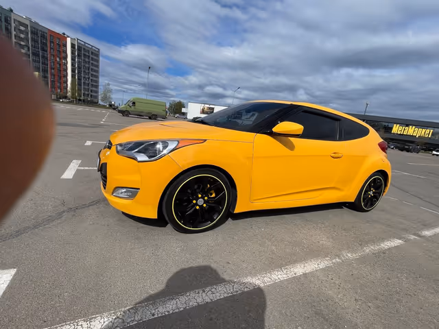 Hyundai Veloster - фото 3
