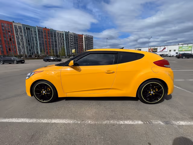 Hyundai Veloster - фото 4