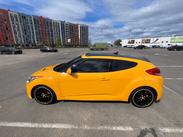 Hyundai Veloster - фото 5
