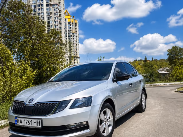 Skoda Octavia - фото 2