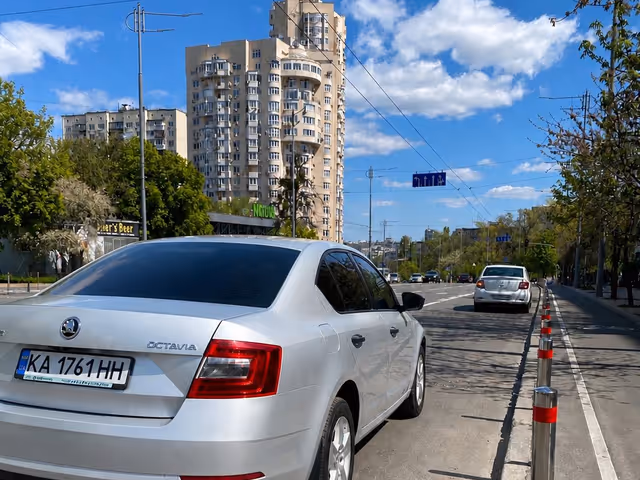 Skoda Octavia - фото 3