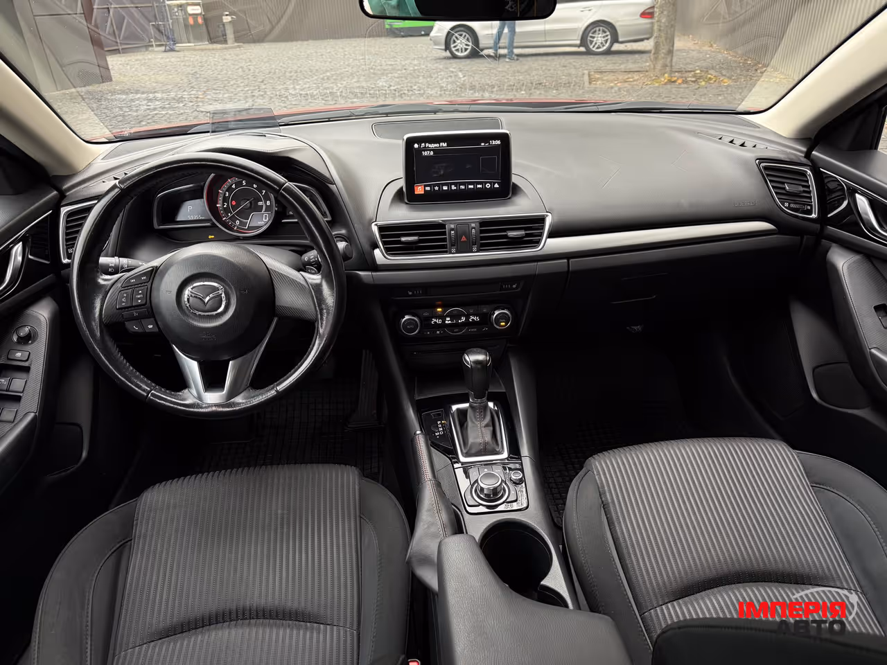 Mazda 3 - фото 13