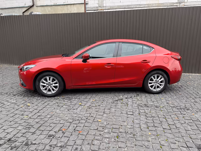 Mazda 3 - фото 4