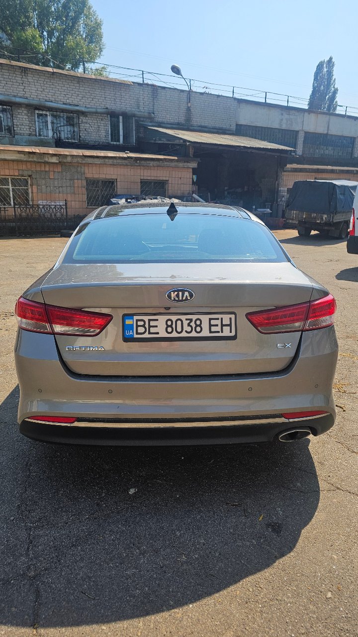 Kia Optima - фото 2