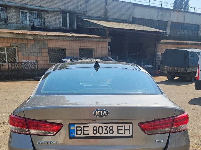 Kia Optima - фото 2
