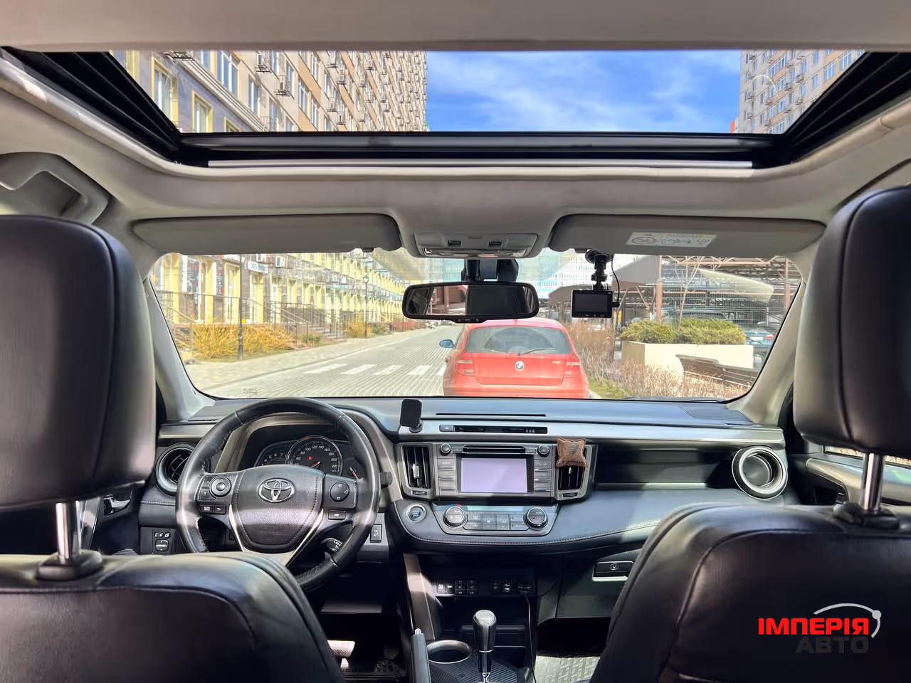 Toyota RAV4 - фото 11