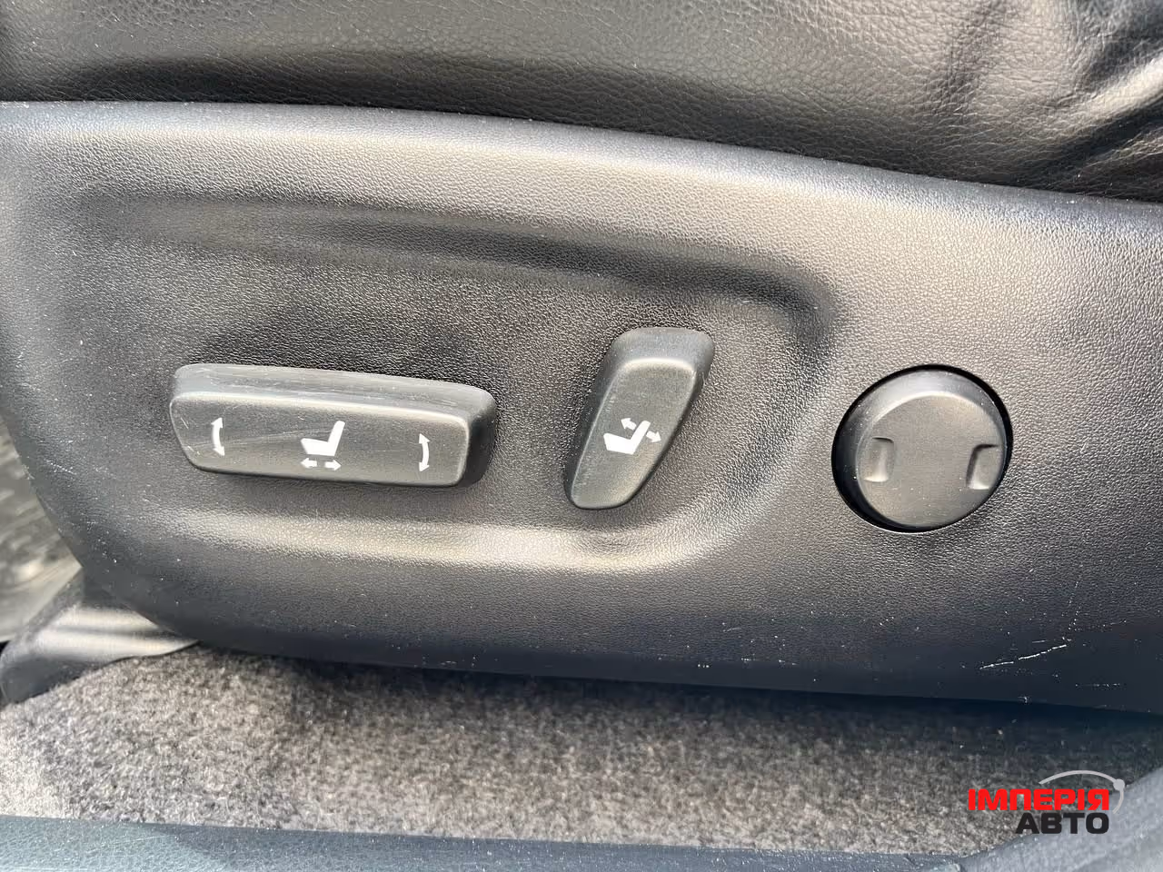 Toyota RAV4 - фото 33