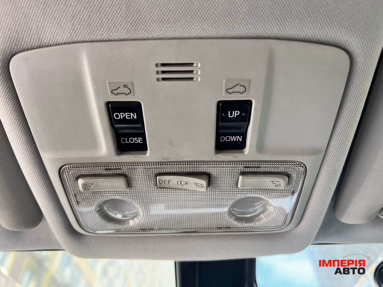 Toyota RAV4 - фото 10