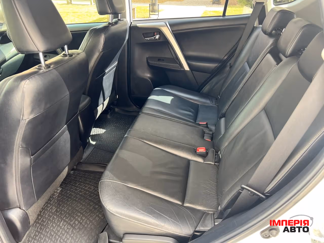 Toyota RAV4 - фото 30