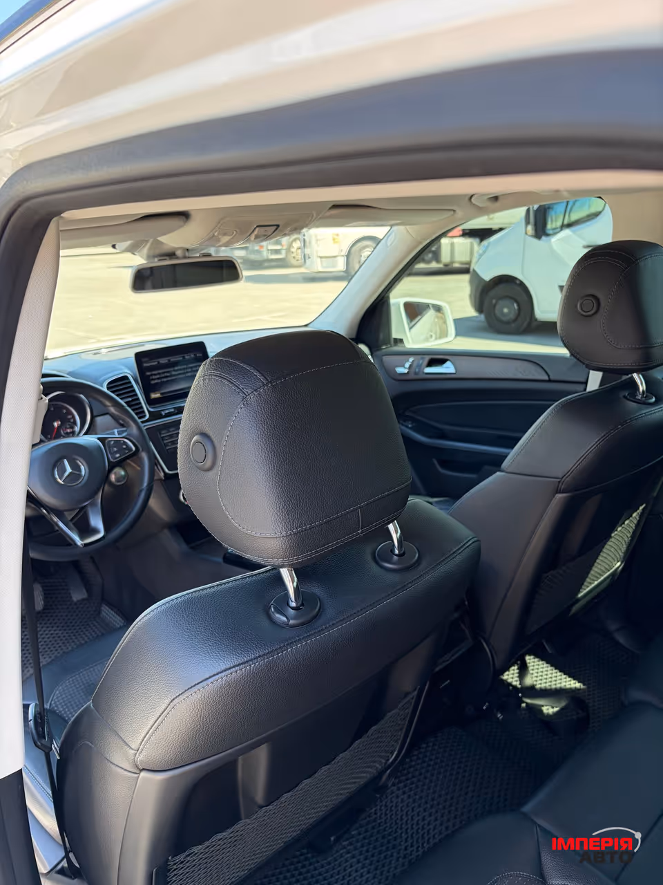 Mercedes-Benz GLE - фото 6