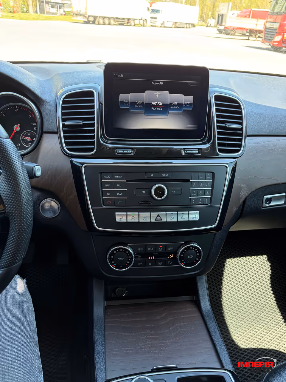 Mercedes-Benz GLE - фото 10