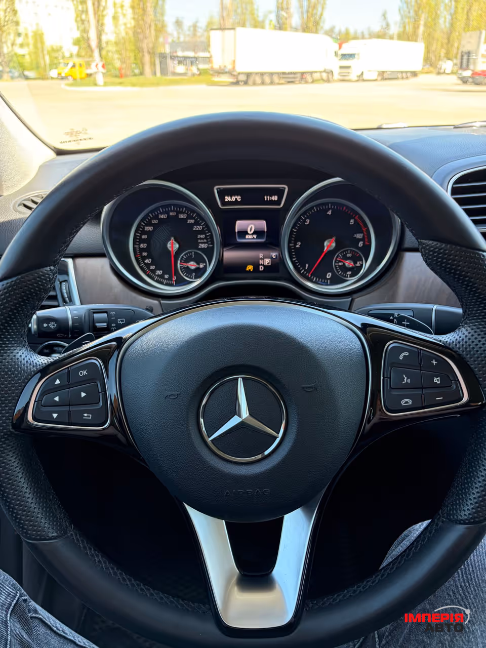 Mercedes-Benz GLE - фото 9