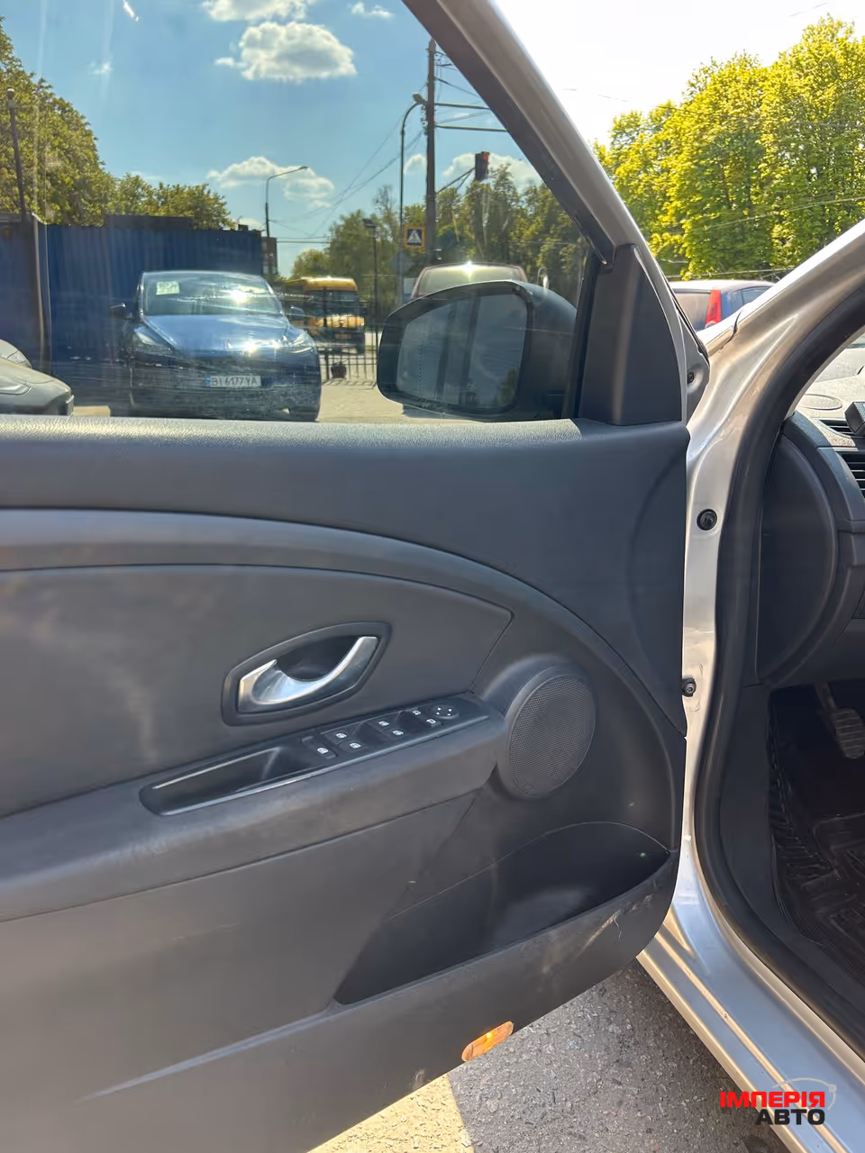 Renault Megane - фото 8