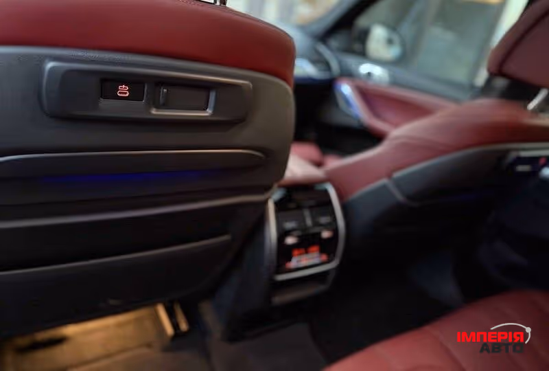 BMW X6 - фото 8