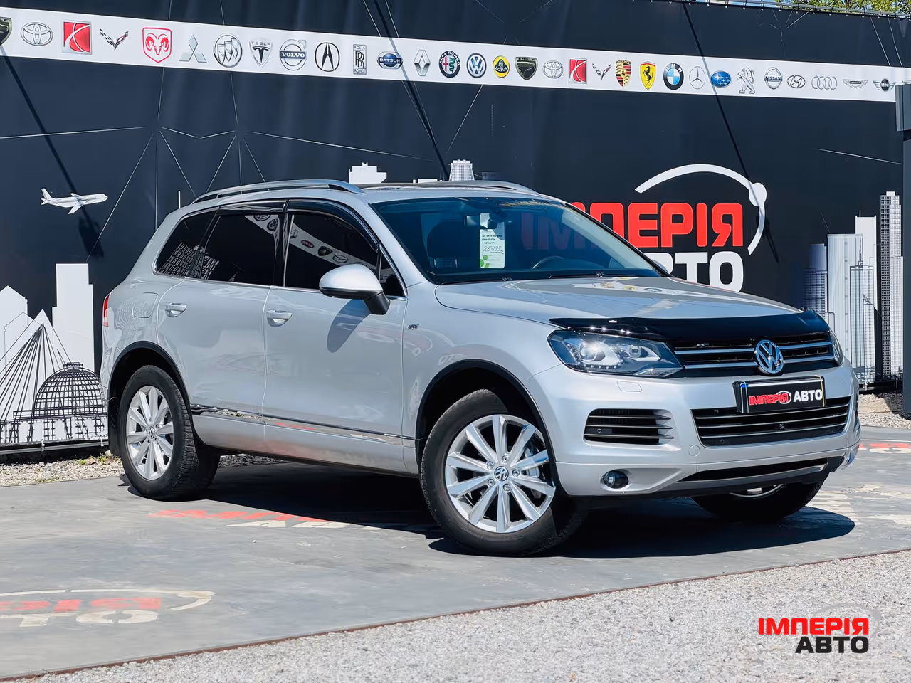 Volkswagen Touareg - фото 3