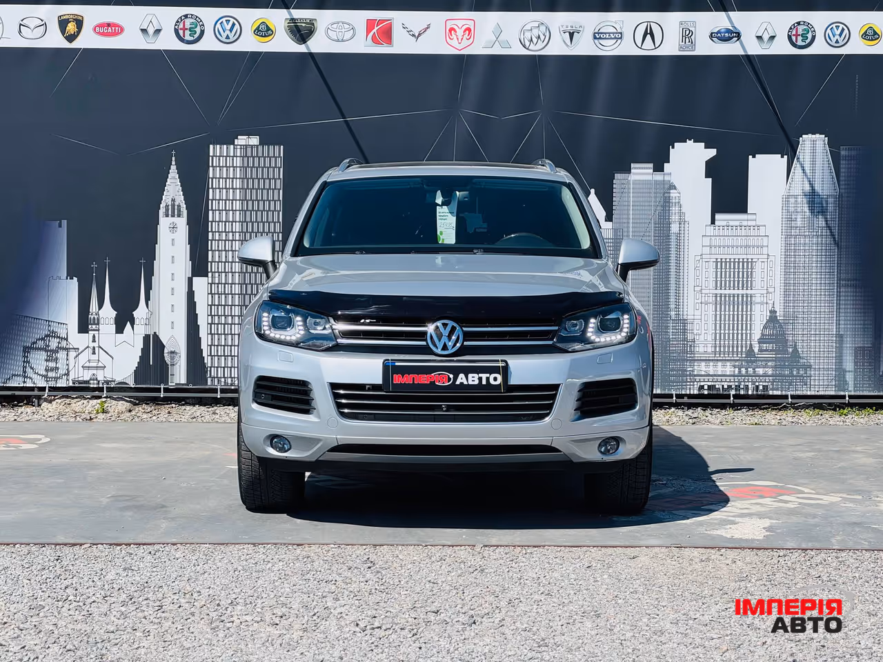 Volkswagen Touareg - фото 2