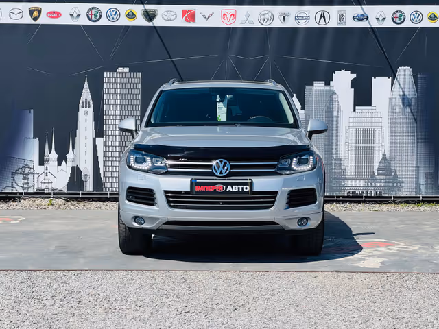 Volkswagen Touareg - фото 2