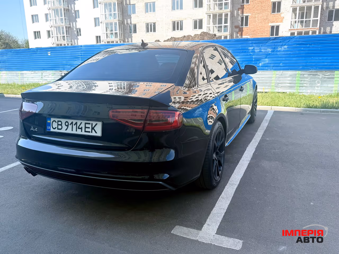 Audi A4 - фото 5