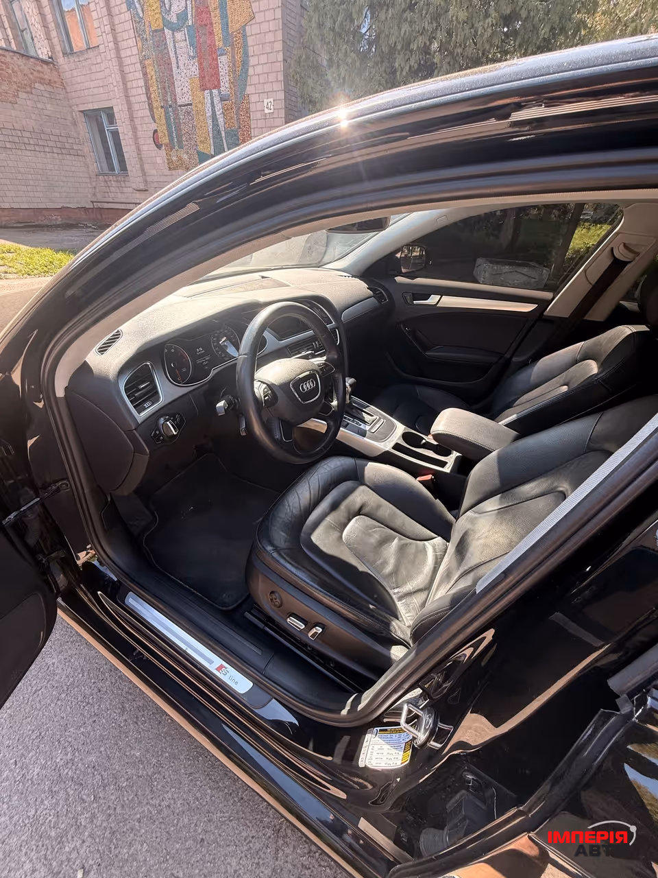 Audi A4 - фото 12