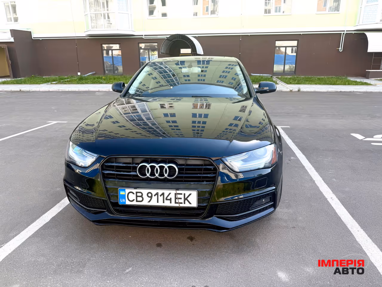 Audi A4 - фото 1