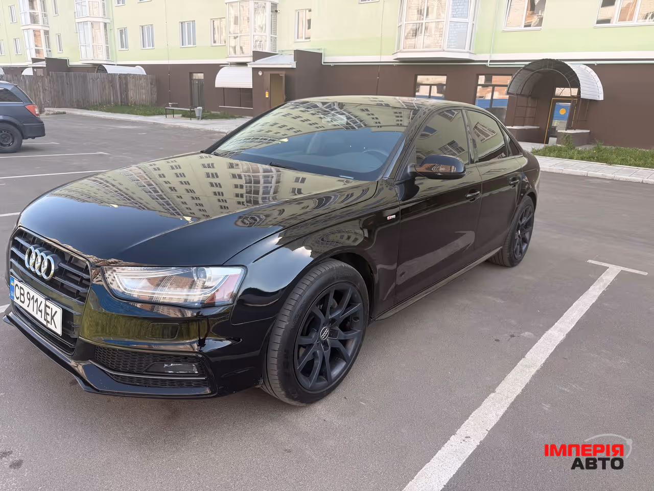 Audi A4 - фото 2