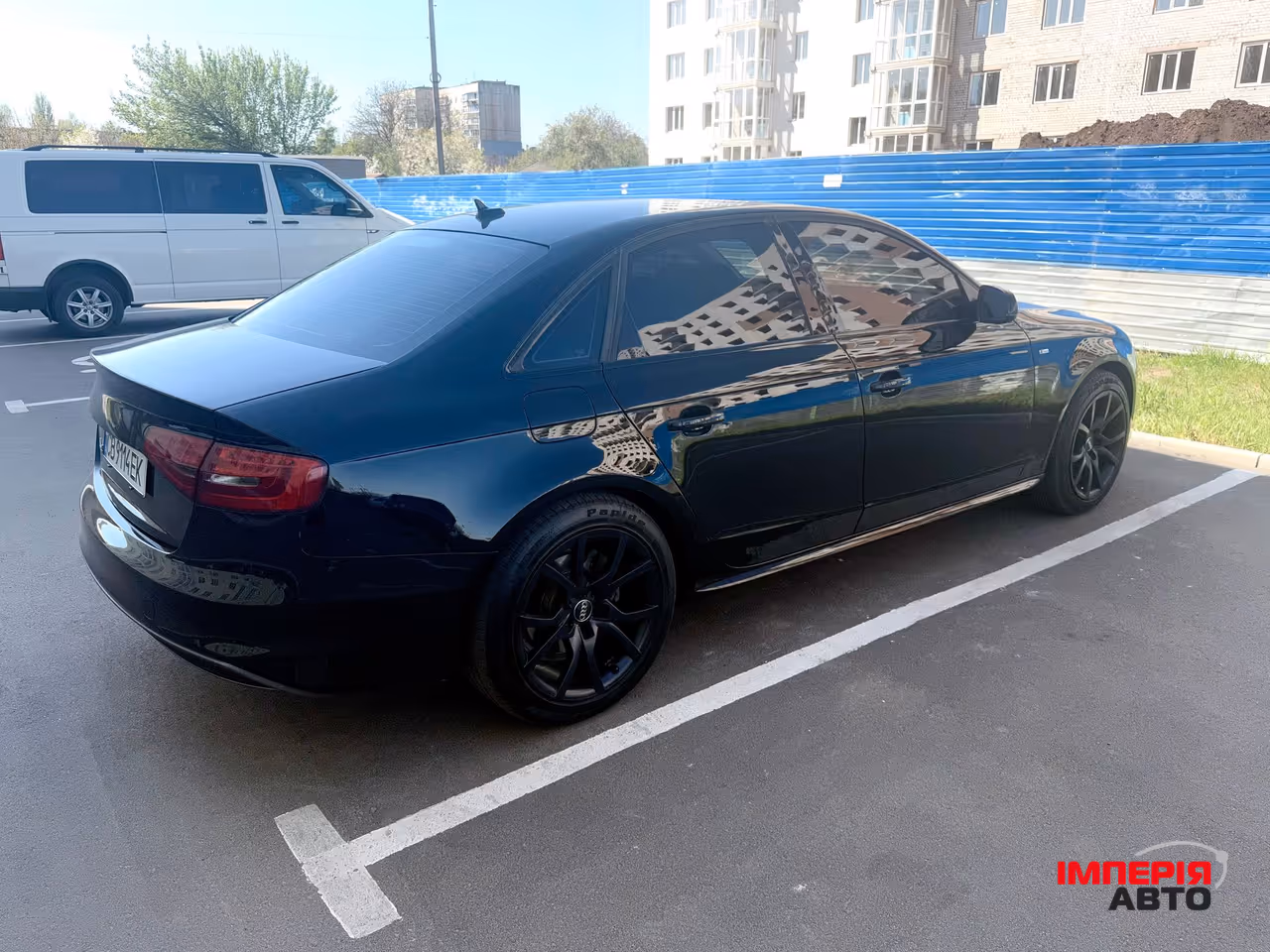 Audi A4 - фото 7