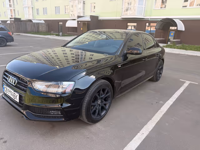 Audi A4 - фото 2