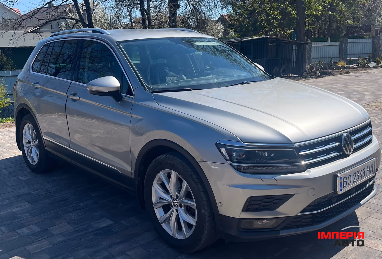 Volkswagen Tiguan - фото 11