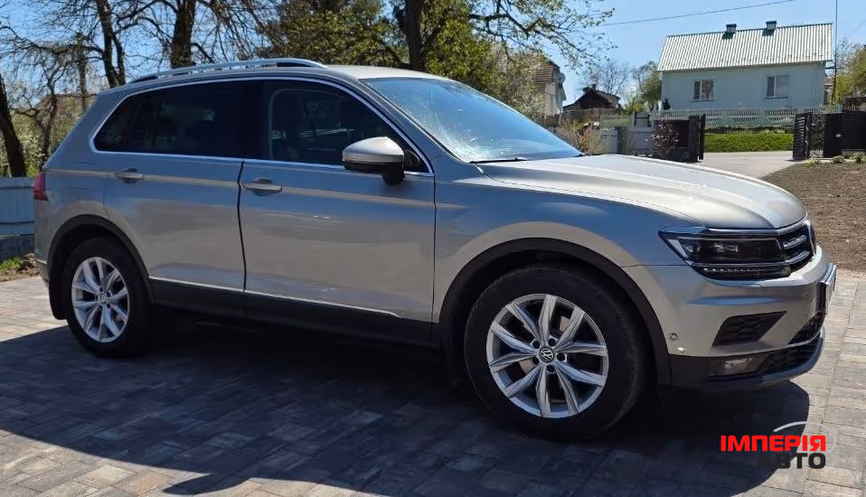 Volkswagen Tiguan - фото 10