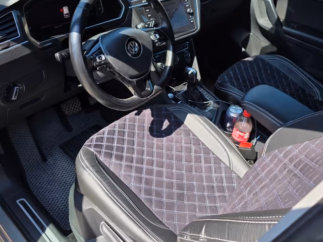 Volkswagen Tiguan - фото 4