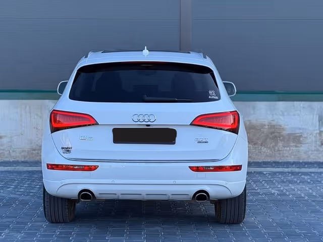Audi Q5 - фото 5