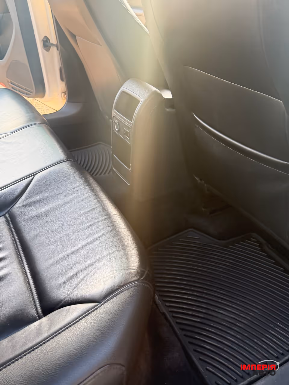 Volkswagen Jetta - фото 16