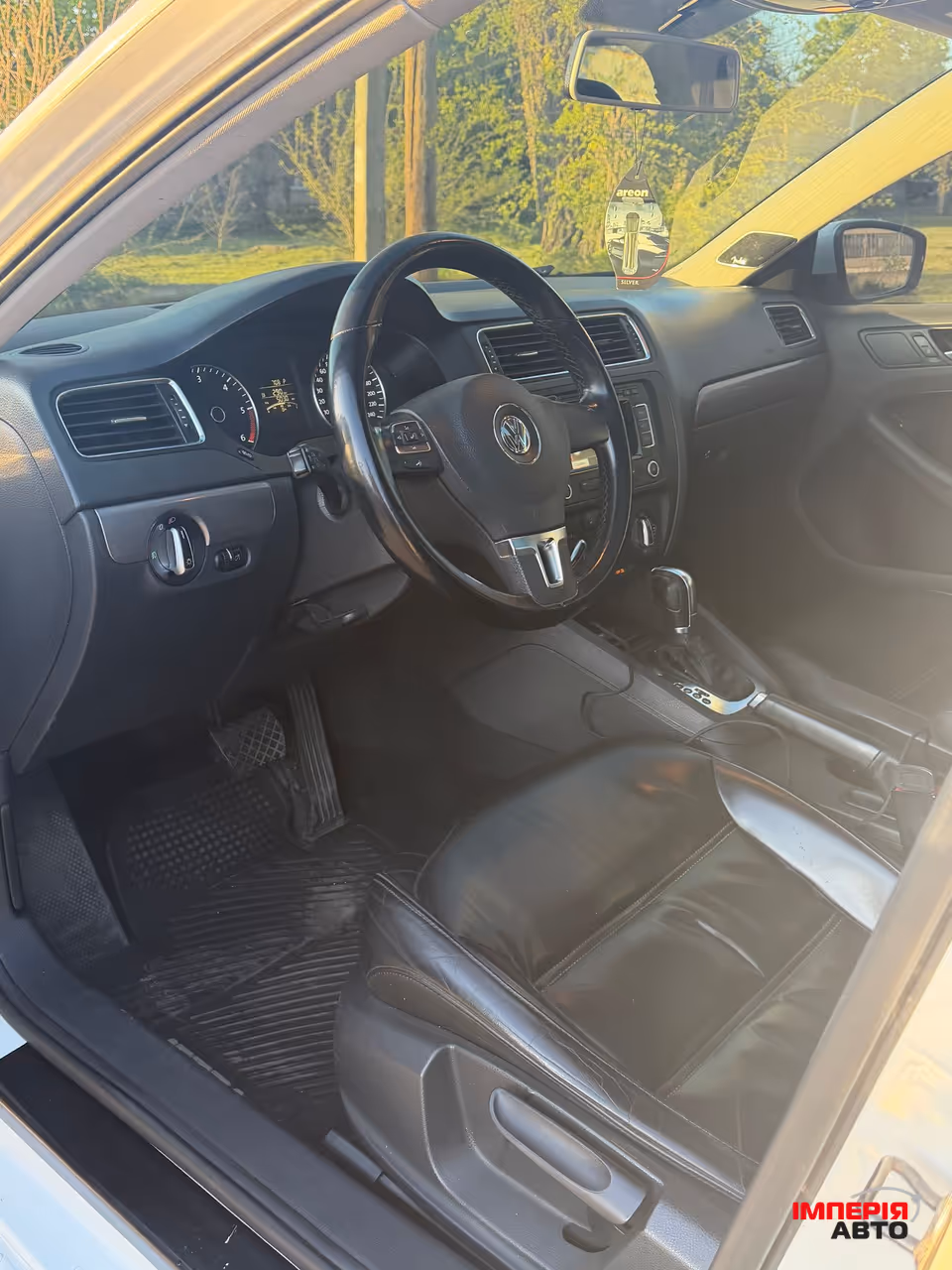 Volkswagen Jetta - фото 27
