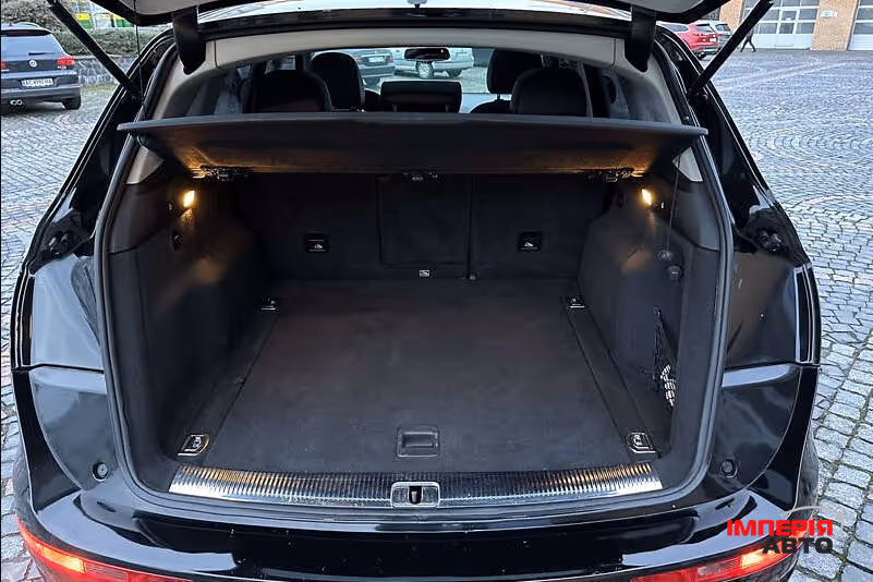 Audi Q5 - фото 12