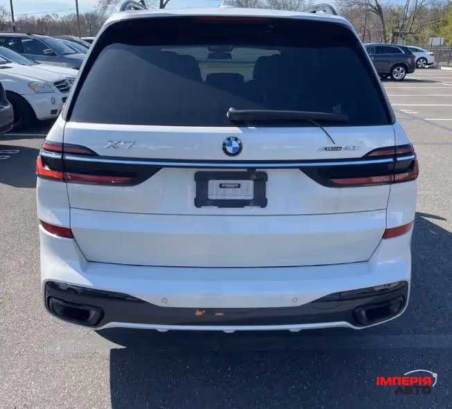 BMW X7 - фото 3