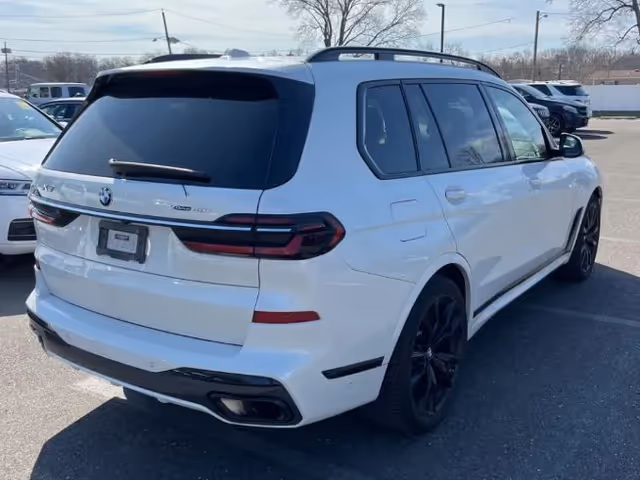 BMW X7 - фото 5