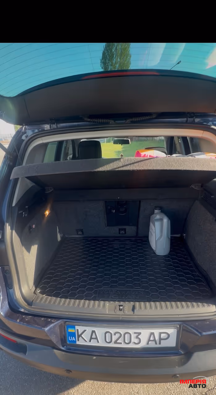Volkswagen Tiguan - фото 7