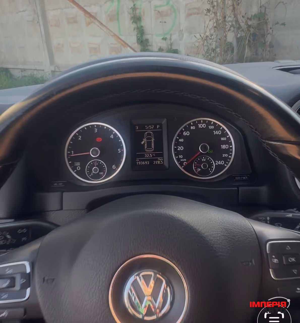Volkswagen Tiguan - фото 4