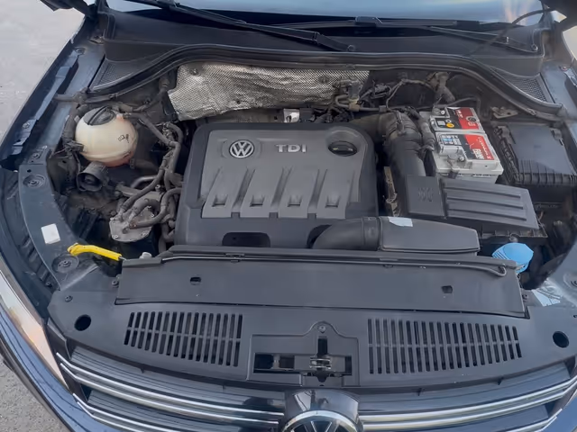 Volkswagen Tiguan - фото 5