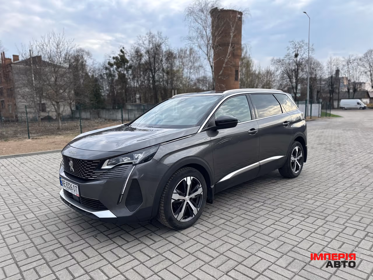 Peugeot 5008 - фото 1