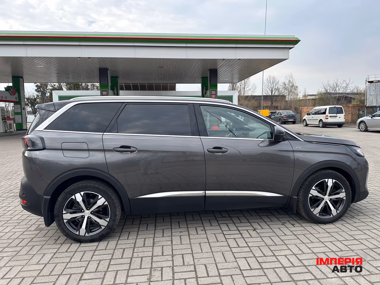 Peugeot 5008 - фото 8