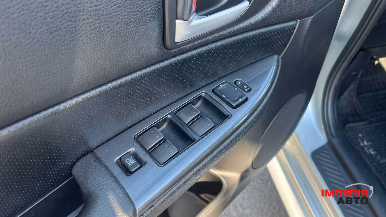 Mazda 6 - фото 11