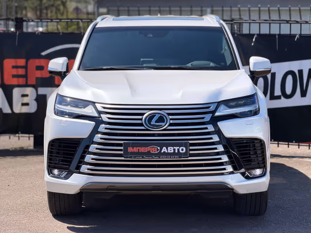 Lexus LX - фото 3